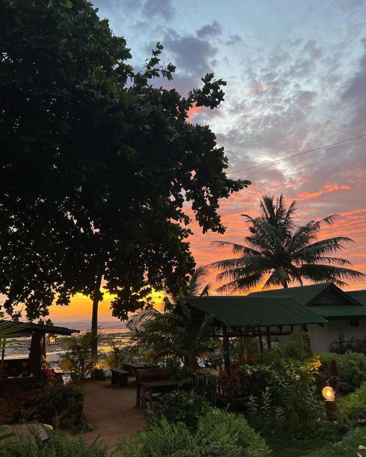 Beach House Kampung Genting Εξωτερικό φωτογραφία