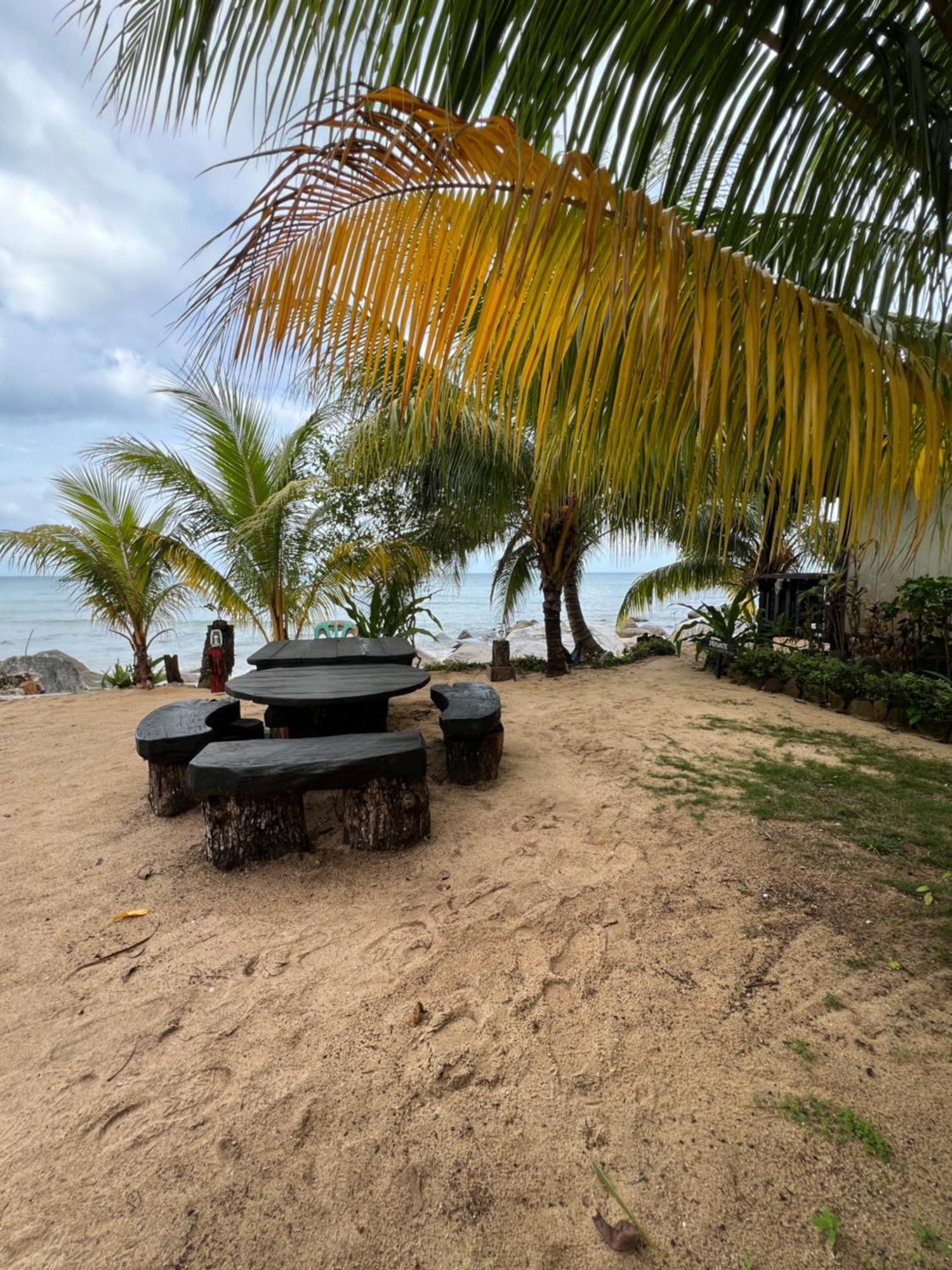 Beach House Kampung Genting Εξωτερικό φωτογραφία