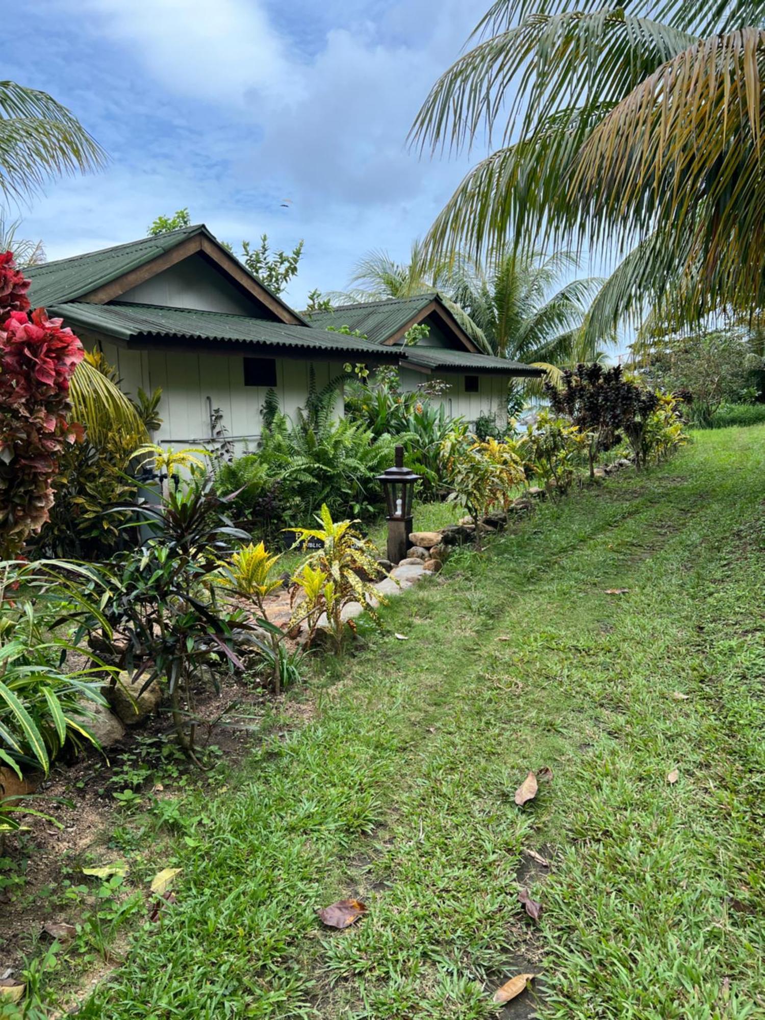 Beach House Kampung Genting Εξωτερικό φωτογραφία