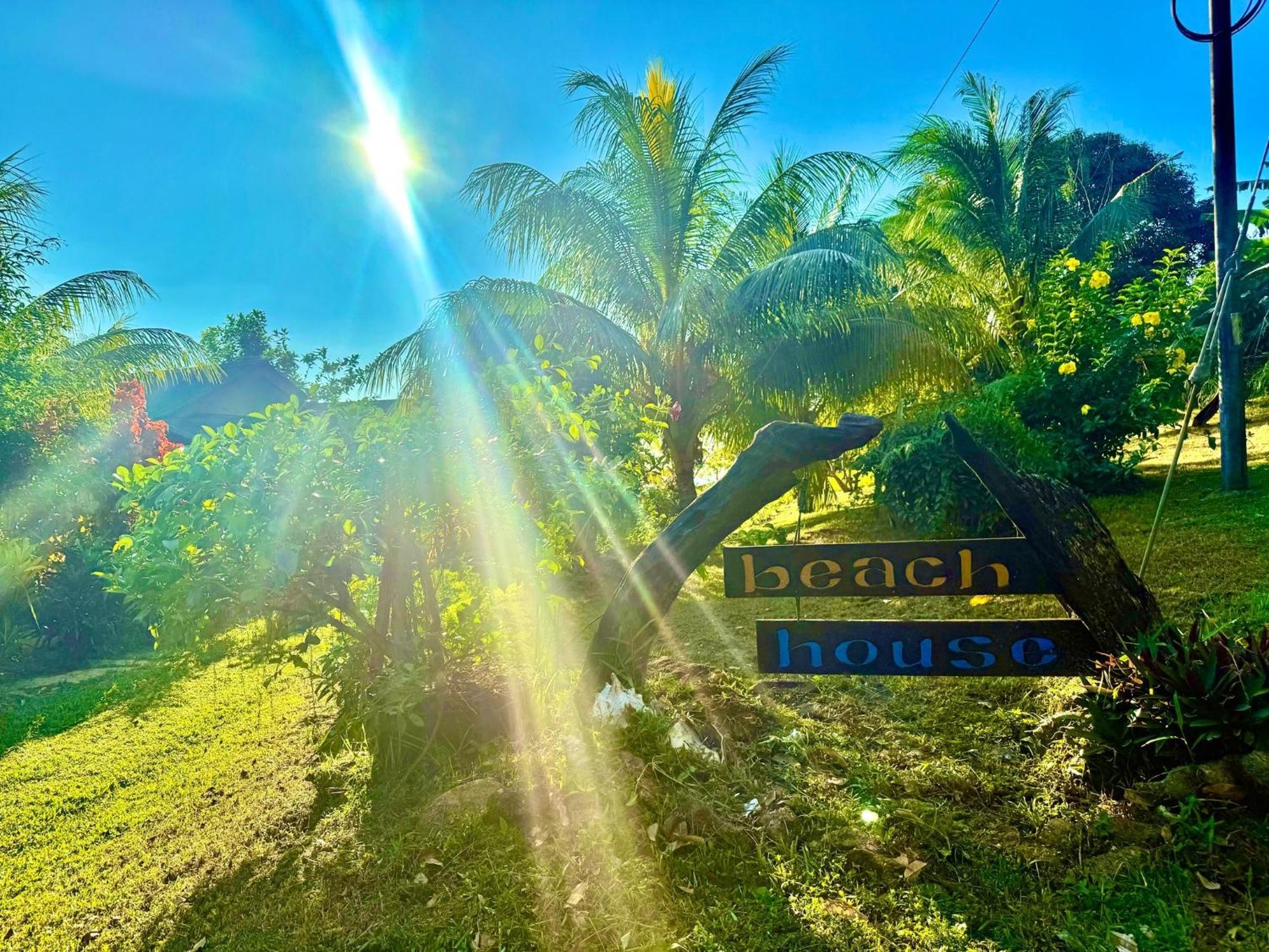 Beach House Kampung Genting Εξωτερικό φωτογραφία
