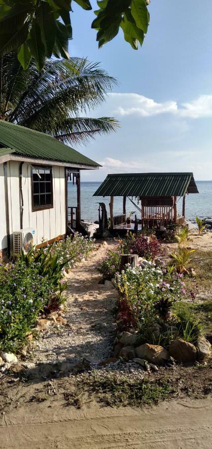 Beach House Kampung Genting Εξωτερικό φωτογραφία